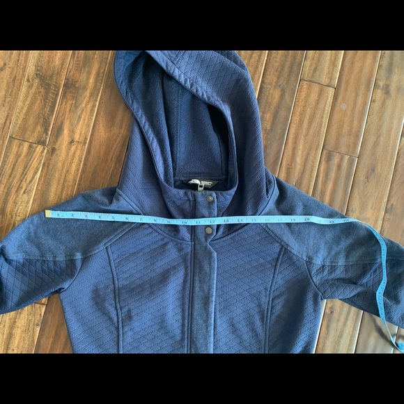 North face Hoodie - Picture 7 of 8